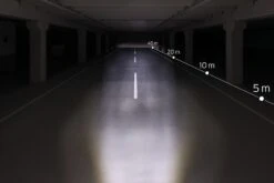 Bumm Ixon-Core Schwarz Mit Integriertem Lithium-Akku Und USB-Ladegerät -Fahrradsportgeschäft 180Lc