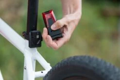 MonkeyLink ML-Light Recharge 30 Lux Set Mit USB-Anschluss -Fahrradsportgeschäft Rear Entnahme 2