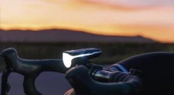 Sigma Aura-80 Und Blaze-Set Mit Akku Für USB-Ladegerät -Fahrradsportgeschäft Sigma Frontleuchte Batterieleuchte LED Akku Aura 80 Lux USB 17800 4016224178001 070 28037i 1